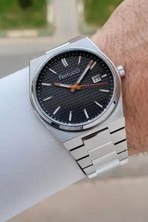 Kadranı Siyah Kordonu Gümüş Renk 40 mm İç Göstergeleri Aktif Erkek Kol Saati