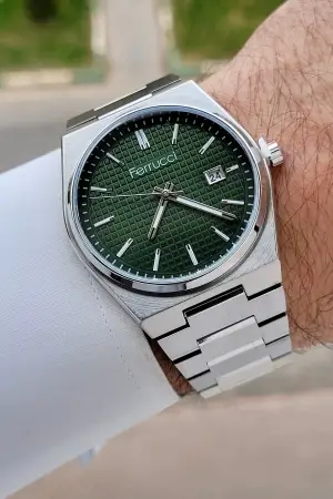 Kadranı Yeşil Kordonu Gümüş Renk 40 mm İç Göstergeleri Aktif Erkek Kol Saati