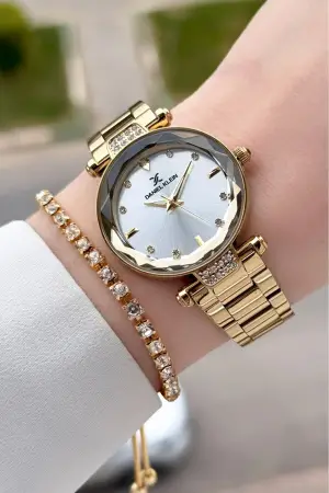 Gold Renk Kesme Camlı Kadın Kol Saati Ve Bileklik