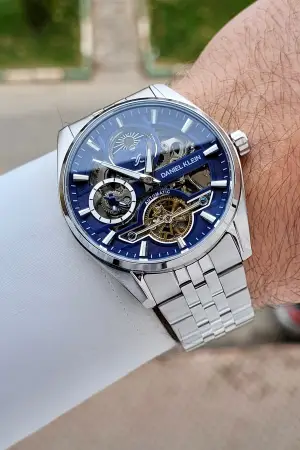 Kadranı Lacivert Kordonu Gümüş Renk Otomatik 43 mm İç Göstergeleri Aktif Erkek Kol Saati