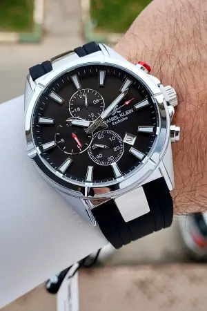 Kasası Gümüş Kordonu Siyah Renk 46 mm İç Göstergeleri Aktif Erkek Kol Saati