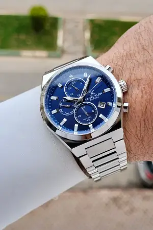 Kadranı Lacivert Kordonu Gümüş Renk 43 mm İç Göstergeleri Aktif Erkek Kol Saati