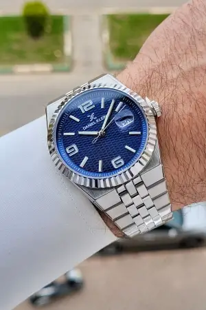 Kadranı Lacivert Kordonu Gümüş Renk 41 mm Takvimli Erkek Kol Saati
