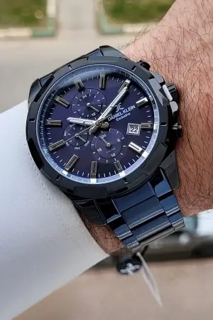 Kasası Siyah Kordonu Lacivert Renk 46 Mm İç Göstergeleri Aktif Fonksiyonlu Erkek Kol Saati