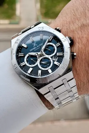 Kadranı Mavi Kordonu Gümüş Renk 44 mm İç Göstergeleri Aktif Erkek Kol Saati