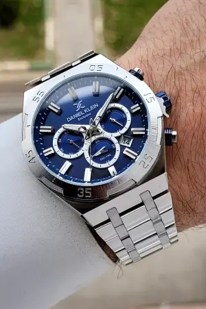 Kadranı Lacivert Kordonu Gümüş Renk 44 mm İç Göstergeleri Aktif Erkek Kol Saati