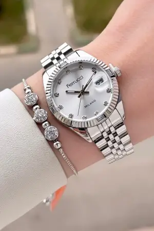 Gümüş Renk 32 mm Kadın Kol Saati ve Hediye Bileklik