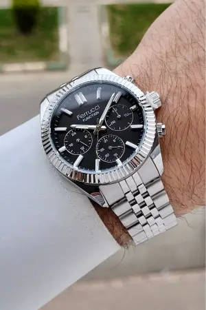 Kadranı Siyah Kordonu Gümüş Renk 40 Mm İç Göstergeleri Aktif Erkek Kol Saati