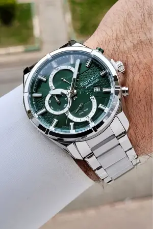 Kadranı Yeşil Kordonu Gümüş Renk 43 Mm İç Göstergeleri Aktif Erkek Kol Saati