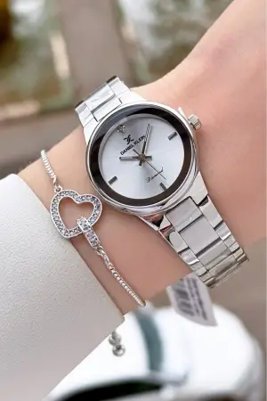 Pırlantalı Gümüş Renk 30 mm Hediye Paketli Kadın Kol Saati ve Bileklik