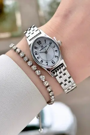 Gümüş Renk Rakamlı Kadın Kol Saati ve Bileklik