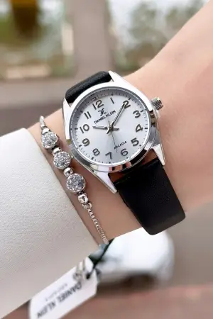 Kasası Gümüş Kordonu Siyah Renk Rakamlı Hediye Paketli Kadın Kol Saati ve Bileklik