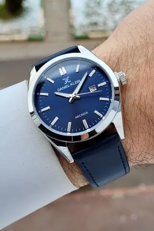 Lacivert Renk 42,5 Mm Hediye Paketli Deri Kordon Erkek Kol Saati