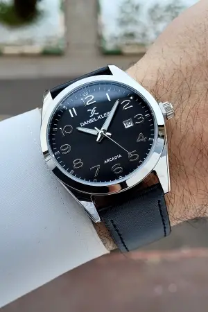 Siyah Renk Rakamlı 42,5 Mm Hediye Paketli Erkek Kol Saati