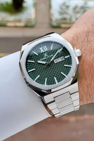 Kadranı Yeşil Kordonu Gümüş Renk 43 mm Erkek Kol Saati
