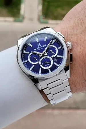 Kadranı Lacivert Kordonu Gümüş Renk 44 mm İç Göstergeleri Aktif Erkek Kol Saati