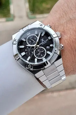 Kadranı Siyah Kordonu Gümüş Renk 45 mm İç Göstergeleri Aktif Erkek Kol Saati