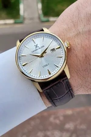 Kasası Gold Kordonu Kahverengi Renk 41,5 mm Full Çelik Kasa Erkek Kol Saati