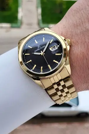 Kadranı Siyah Kordonu Gold Renk 42 Mm Erkek Kol Saati