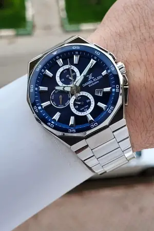 Kadranı Lacivert Kordonu Gümüş Renk 43,5 Mm Erkek Kol Saati