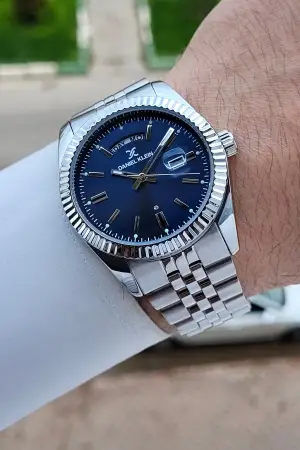 Kadranı Lacivert Kordonu Gümüş Renk 42 Mm Erkek Kol Saati