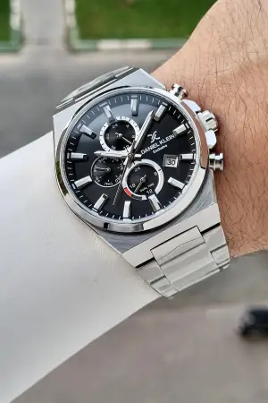 Kadranı Siyah Kordonu Gümüş Renk Hediye Paketli 44 Mm Erkek Kol Saati