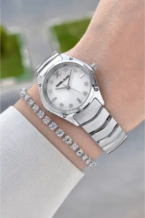 Gümüş Renk 30 mm Hediye Paketli Kadın Kol Saati