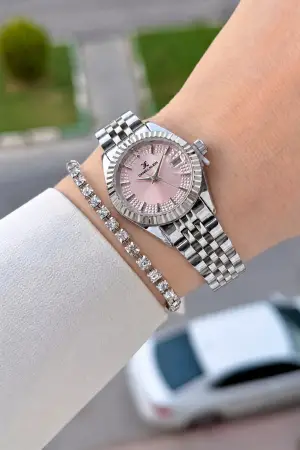 Kadranı Pembe Kordonu Gümüş Renk 28 Mm Hediye Paketli Kadın Kol Saati