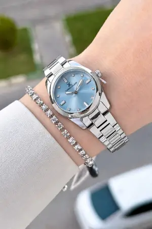 Kadranı Mavi Kordonu Gümüş Renk 28 Mm Hediye Paketli Kadın Kol Saati