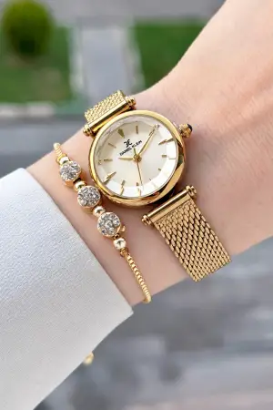 Kadranı Sarı Kordonu Gold Renk 26 Mm Hediye Paketli Kadın Kol Saati