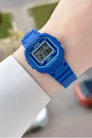 Casio CSISTE241 Casio Mavi Renk Çocuk Silikon Kordon Çocuk Kol Saati