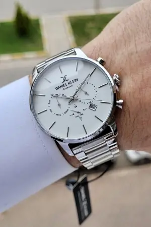 Gümüş Beyaz Renk İç Göstergeleri Aktif Fonksiyonlu Erkek Kol Saati