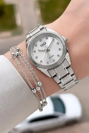 Gümüş Renk 30 Mm Rakamlı Kadın Kol Saati ve Hediye Bileklik