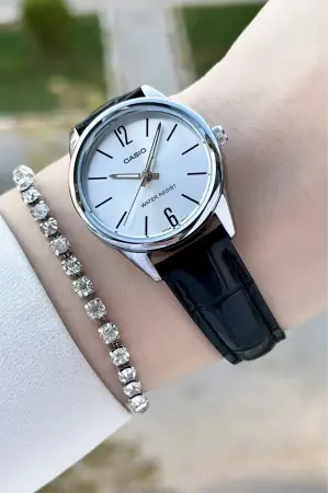 Casio CSISTE152 Gümüş Renk Kadın Kol Saati