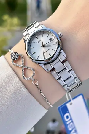 Casio CSISTE60 Gümüş Renk Hediye Paketli Kadın Kol Saati