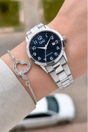 Kadranı Lacivert Kordonu Gümüş Renk 30 Mm Rakamlı Kadın Kol Saati