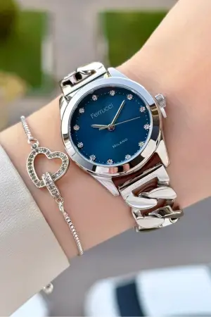 Kadranı Mavi Kordonu Gümüş Renk 30 Mm Kadın Kol Saati ve Bileklik
