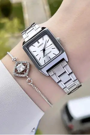 Casio CSISTE37 Kadranı ve Kordonu Gümüş Renk Hediye Paketli Kadın Kol Saati