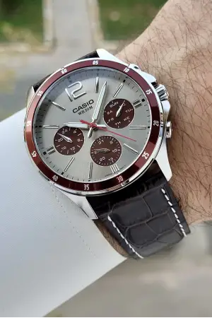 Casio CSISTE185 Kasası Gümüş Kordonu Kahverengi Renk Göstergeli Fonksiyonel Erkek Kol Saati
