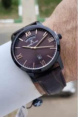 Daniel Klein DKISTE1526 Rakamları Bakır Kordonu Kahverengi Renk 2 Yıl Garantili 43 mm Erkek Kol Saati