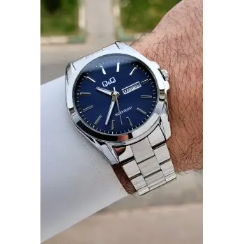 Kadranı Lacivert Kordonu Gümüş Renk 40,5 mm İç Göstergeleri Aktif Erkek Kol Saati