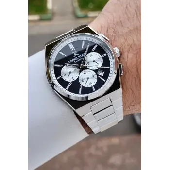 Kadranı Siyah Kordonu Gümüş Renk 42 mm İç Göstergeleri Aktif Erkek Kol Saati