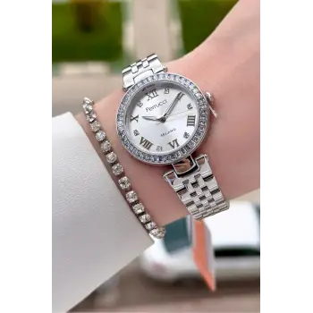 Gümüş Renk Kadın 30 Mm Kadın Kol Saati ve Hediye Bileklik