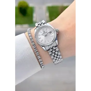 Gümüş Renk 30 Mm Kadın Kol Saati ve Bileklik