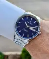 Kadranı Lacivert Kordonu Gümüş Renk Takvim Ve Gün Fonksiyonlu 44 Mm Erkek Kol Saati
