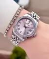 Kadranı Pembe Kordonu Gümüş Renk 32,5 Mm Takvimli Kadın Kol Saati Ve Bileklik