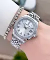 Gümüş Renk 32,5 Mm Takvimli Kadın Kol Saati Ve Bileklik