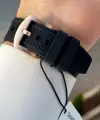 Kasası Rose Kordonu Siyah Renk 44 Mm Göstergeleri Aktif Erkek Kol Saati