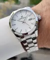 Kadranı Beyaz Kordonu Gümüş Renk Takvimli Erkek Kol Saati