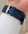 Kasası Gümüş Kordonu Lacivert Renk 42 mm Takvimli Erkek Kol Saati